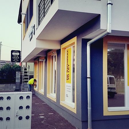 Decorare-Vitrine-SMA-HM-04